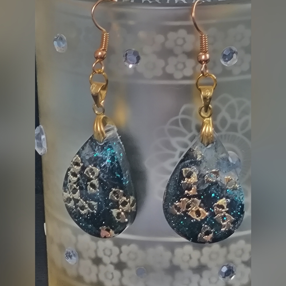 Elegant Gold and Blue Teardrop Earrings